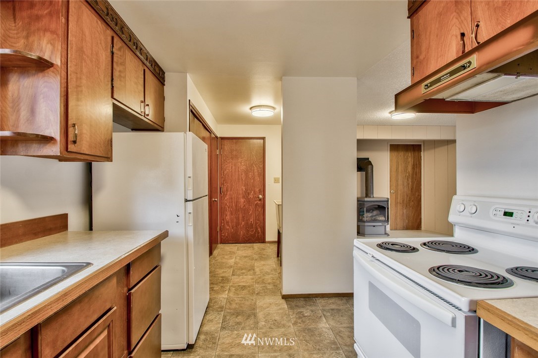 9448 Claybrook Road Sedro-Woolley, WA 98284 - Photo 5 of 19 Gallery Image 5