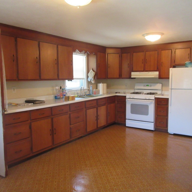 33 Canal View Road Bourne, MA 02532 - Photo 14 of 27