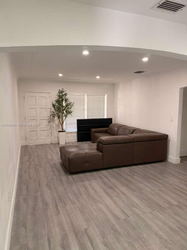 2920 Southwest 15th Street Miami, FL 33145 - Photo 12 of 21