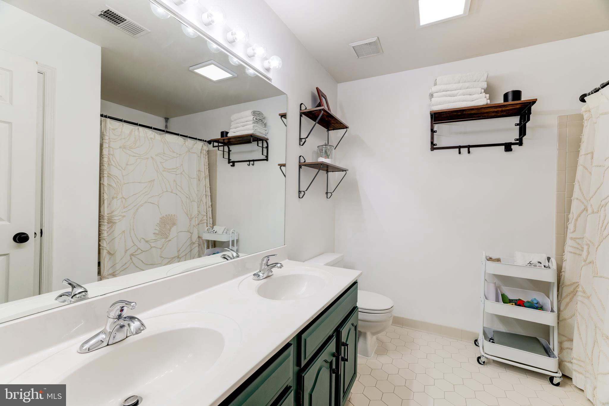 1425 Church Hill Place, Unit 1425 Reston, VA 20194 - Photo 28 of 33