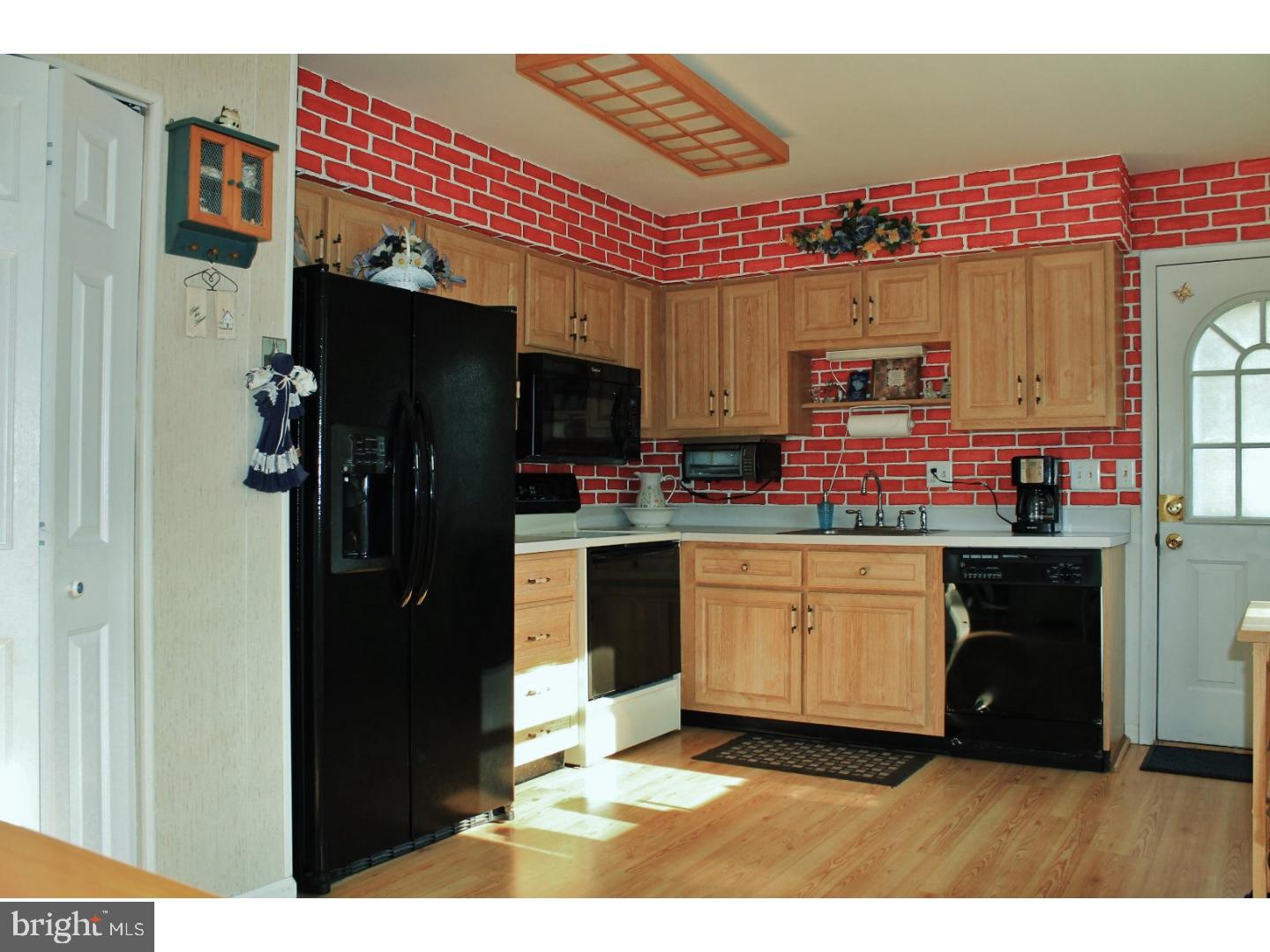 225 Johnson Road Turnersville, NJ 08012 - Photo 4 of 25 Gallery Image 4