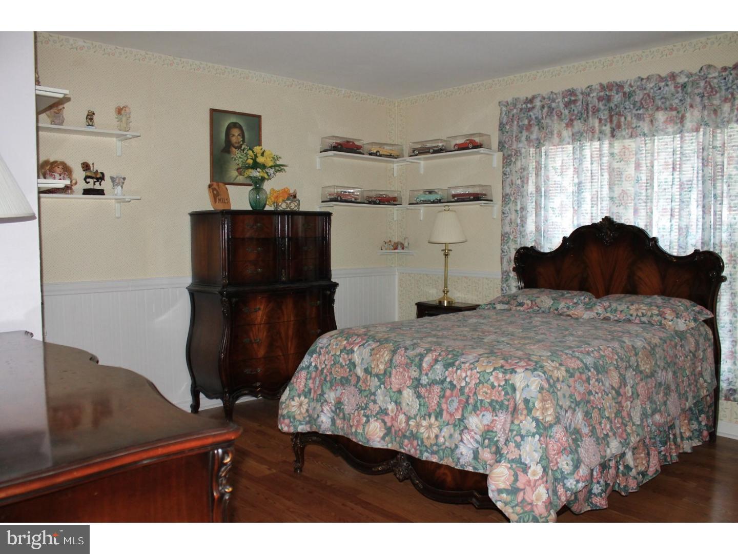 225 Johnson Road Turnersville, NJ 08012 - Photo 7 of 25 Gallery Image 7