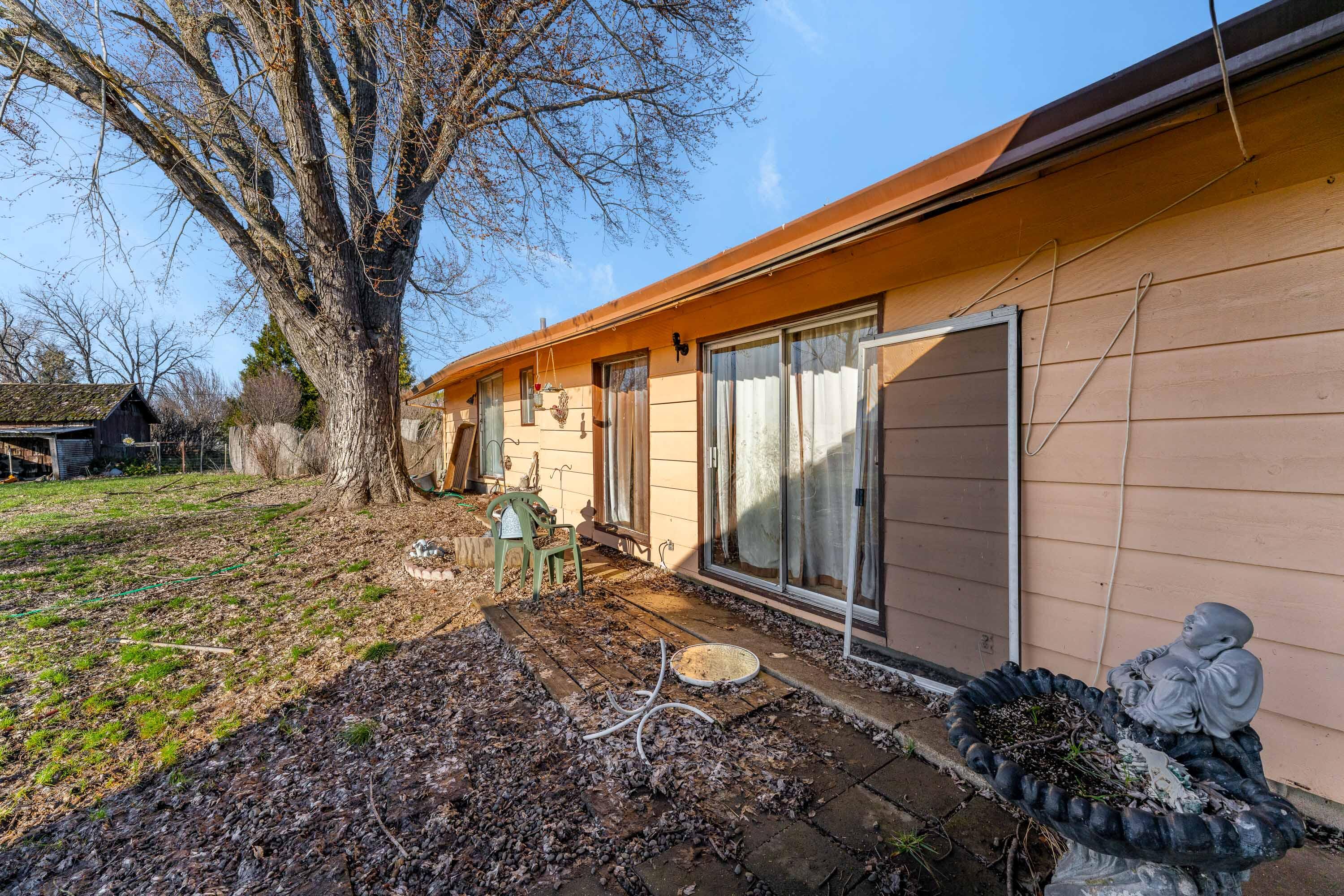 6475 Foothill Road Medford, OR 97502 - Photo 8 of 29 EXT (10 of 10)