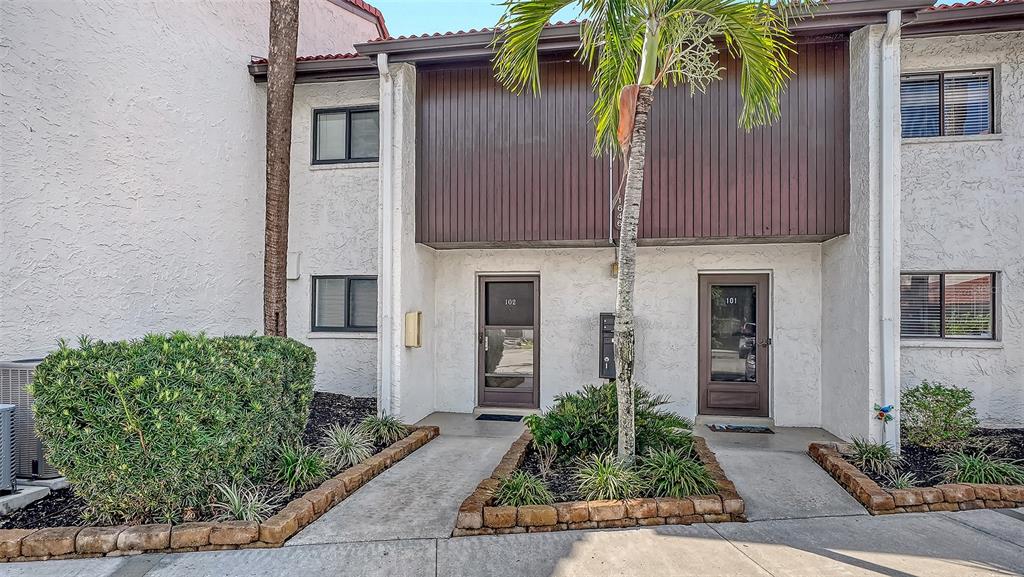 1646 Stickney Point Road, Unit 101 Sarasota, FL 34231 - Photo 10 of 86