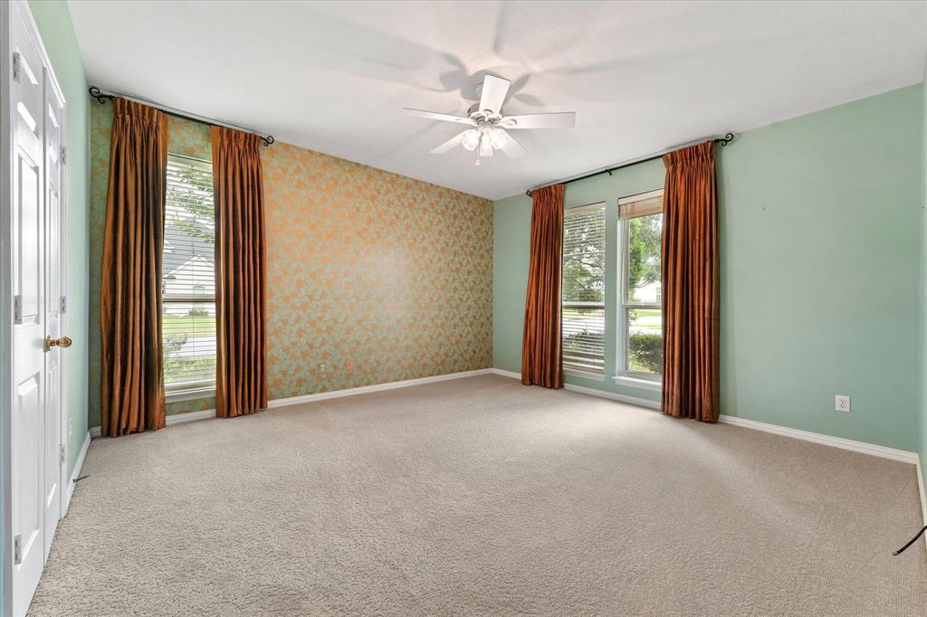 525 Springhill Drive Hurst, TX 76054 - Photo 17 of 40