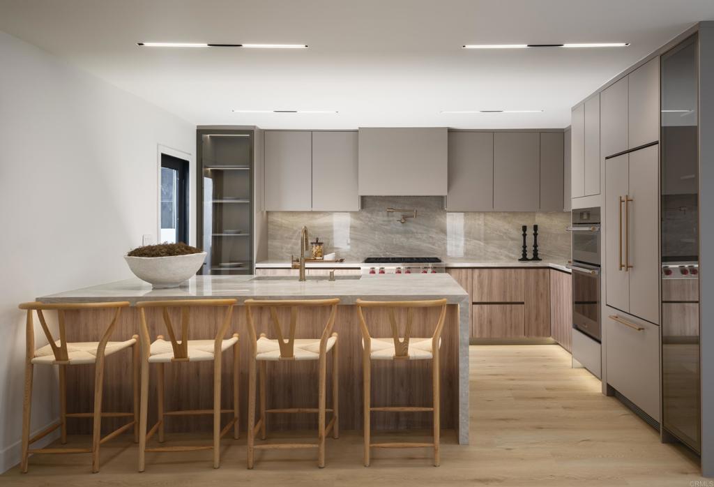 3231 Hawk Street San Diego, CA 92103 - Photo 3 of 57