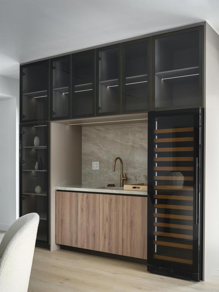 3231 Hawk Street San Diego, CA 92103 - Photo 8 of 57