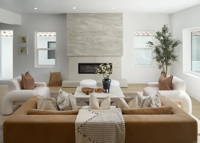 $2,399,999 | 3231 Hawk Street, San Diego, CA 92103