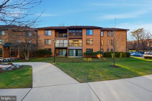 $272,000 | 15201 Elkridge Way, Unit 932E, Silver Spring, MD 20906