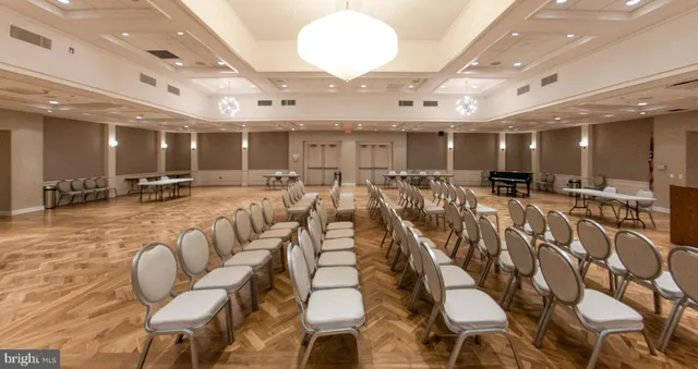 $272,000 | 15201 Elkridge Way, Unit 932E, Silver Spring, MD 20906