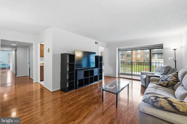 $272,000 | 15201 Elkridge Way, Unit 932E, Silver Spring, MD 20906