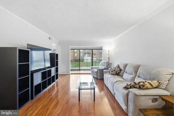 $272,000 | 15201 Elkridge Way, Unit 932E, Silver Spring, MD 20906