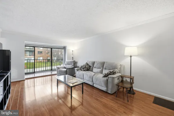 $272,000 | 15201 Elkridge Way, Unit 932E, Silver Spring, MD 20906