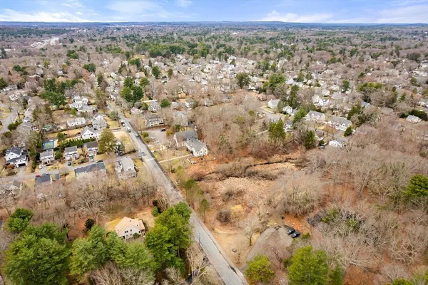 $2,200,000 | 53 Elmwood Road, Wellesley, MA 02481