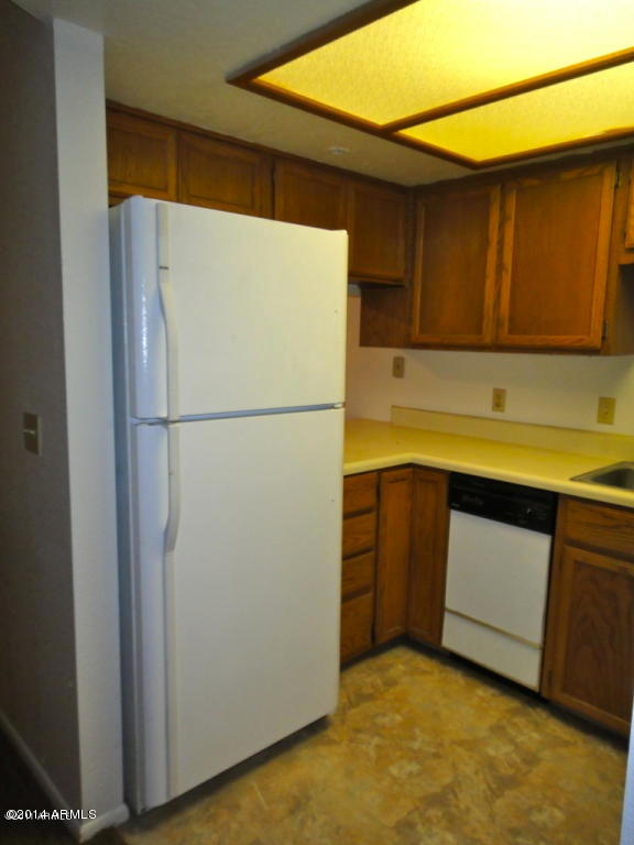 17 East Ruth Avenue, Unit 208 Phoenix, AZ 85020 - Photo 6 of 11 IMG_7622