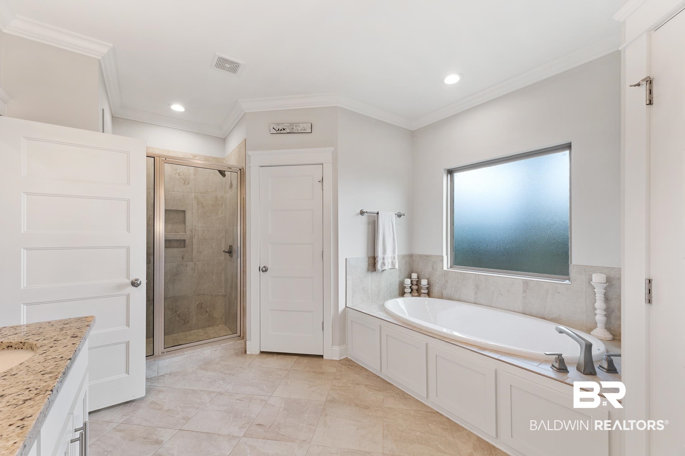 217 Garrison Boulevard Fairhope, AL 36532 - Photo 24 of 41 Master Shower