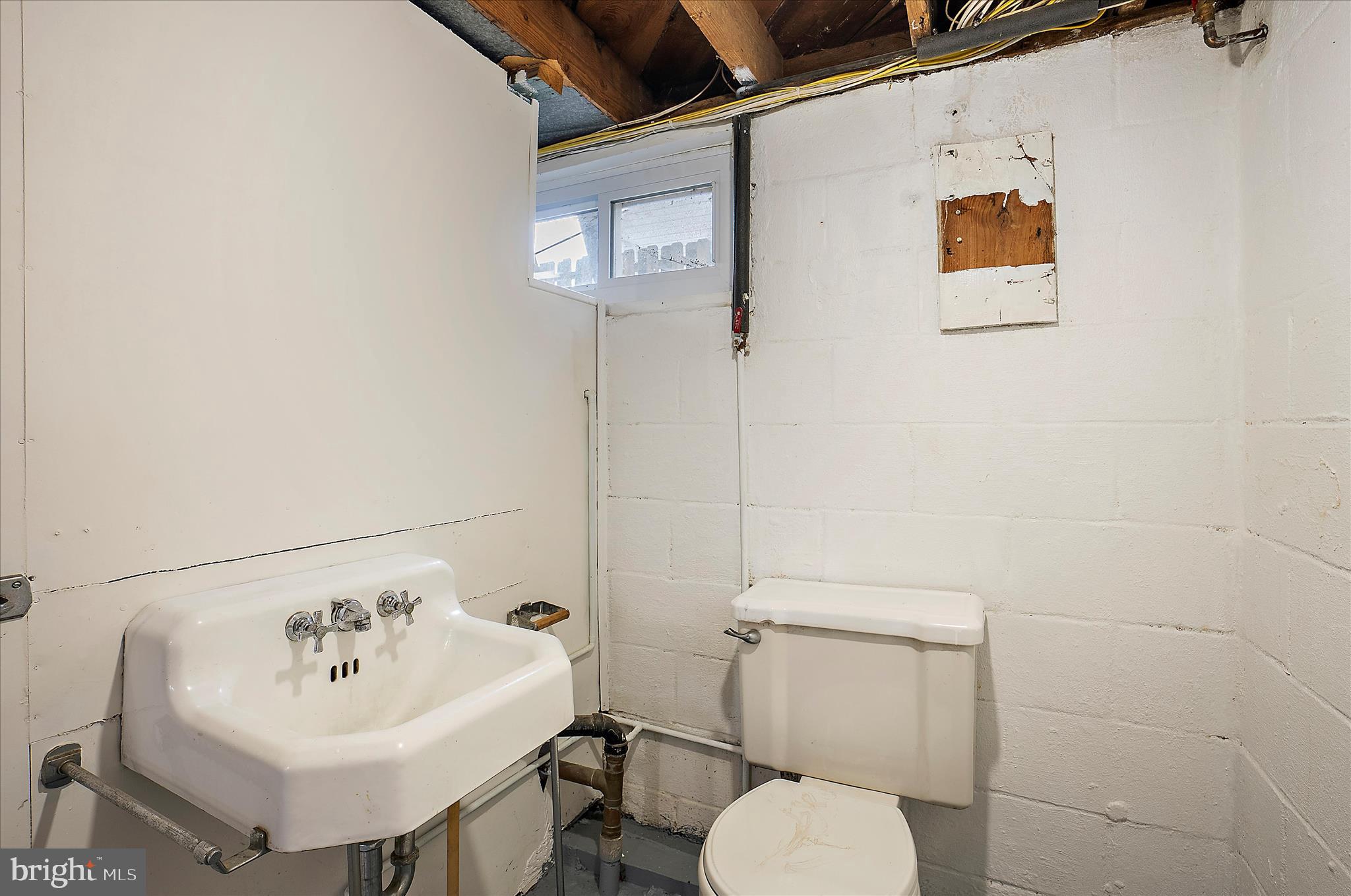 631 Cresswell Road Baltimore, MD 21225 - Photo 33 of 44