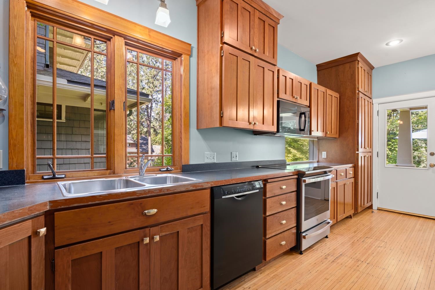 917 East 20th Avenue Spokane, WA 99203 - Photo 18 of 50