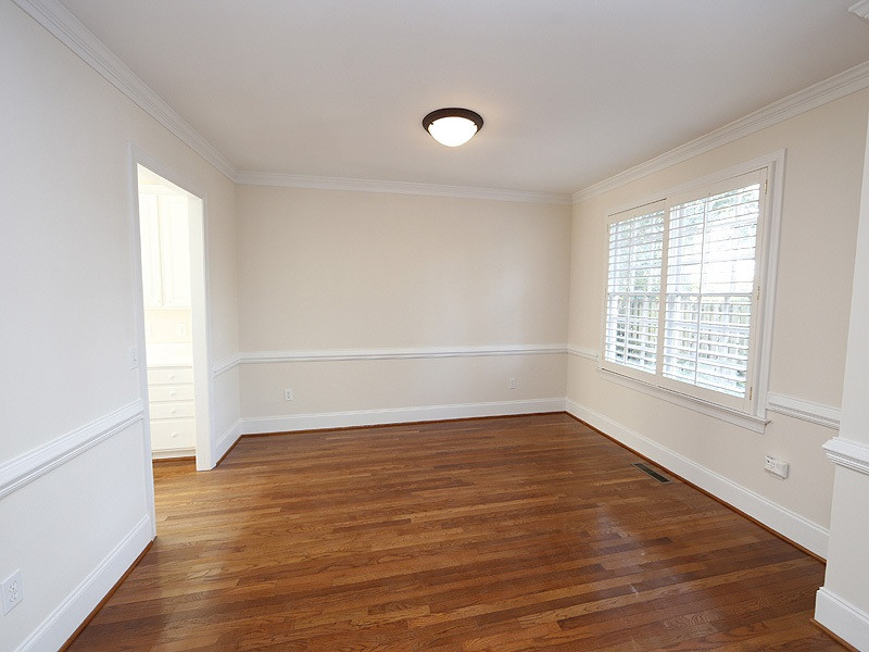 2301 Elmsford Way Raleigh, NC 27608 - Photo 12 of 25 Photo 12