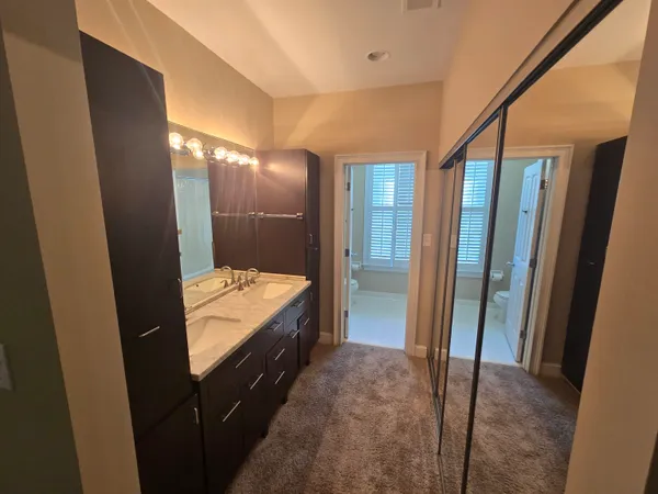 $2,450 | 113 Village Lane, Memphis, TN 38103