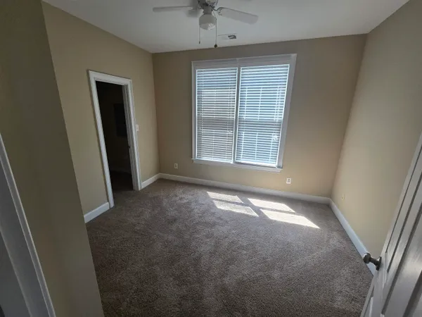 $2,450 | 113 Village Lane, Memphis, TN 38103