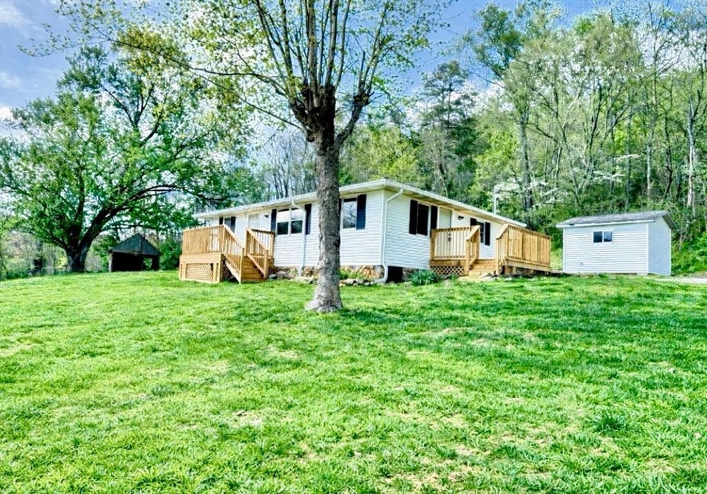 3304 Laurel Road Greenup, KY 41144 - Photo 2 of 26