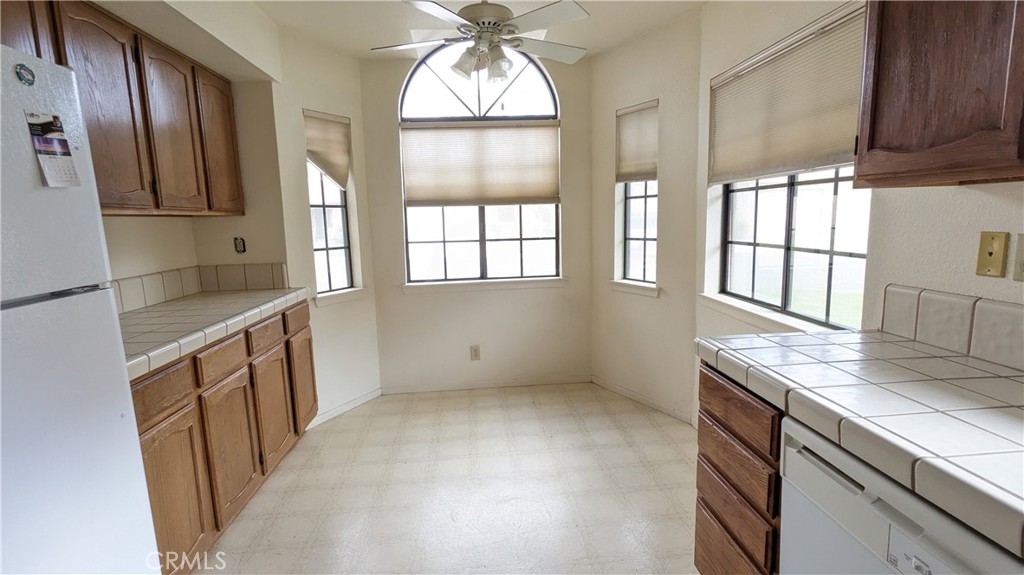 11682 Maple Street Apple Valley, CA 92308 - Photo 2 of 10