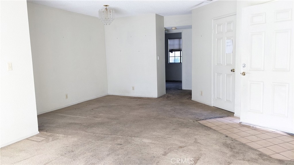11682 Maple Street Apple Valley, CA 92308 - Photo 9 of 10 Dining Area