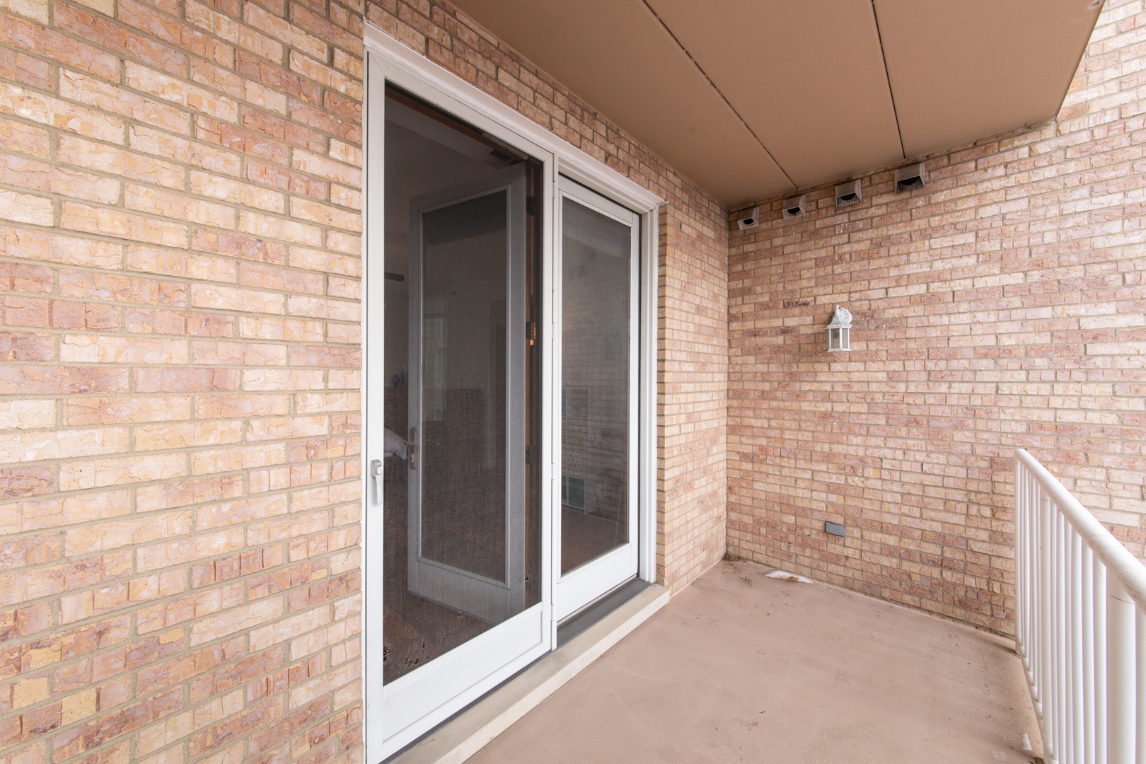 1705 Pavilion Way, Unit 401 Park Ridge, IL 60068 - Photo 16 of 25 a view of door