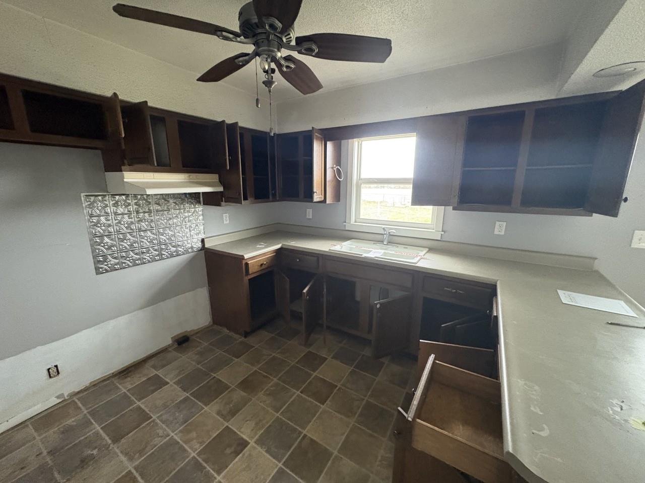 2287 East Little Bear Road Connersville, IN 47331 - Photo 7 of 14