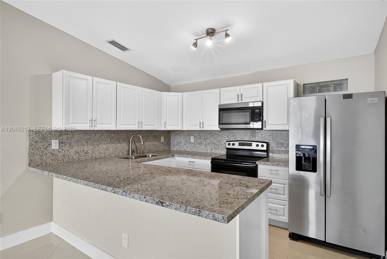 17501 Southwest 142nd Court Miami, FL 33177 - Photo 12 of 45