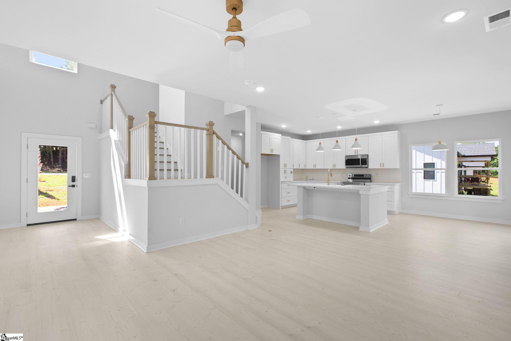 110 Anchor Road Greenville, SC 29617 - Photo 4 of 14 Gallery Image 4