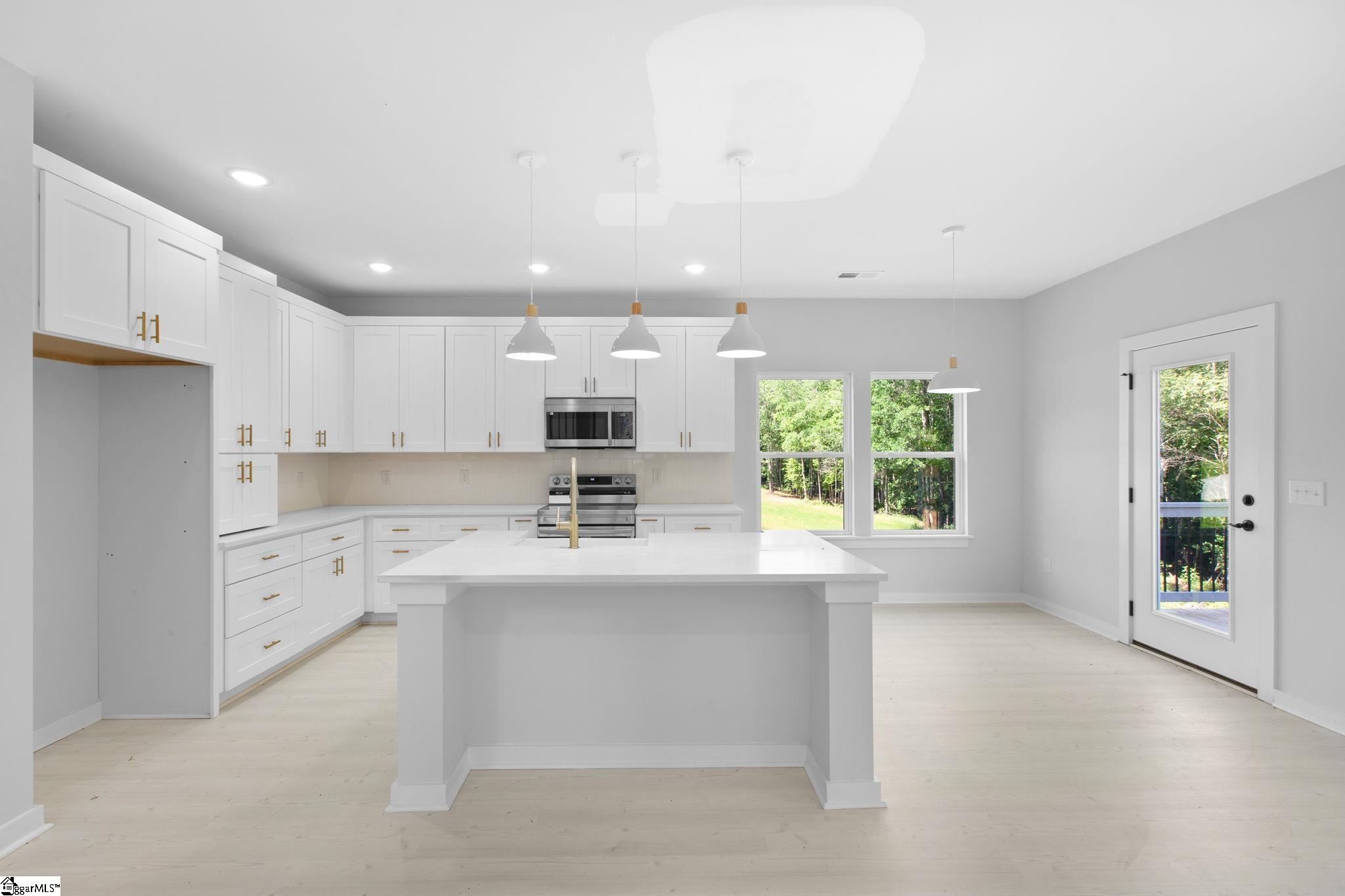 110 Anchor Road Greenville, SC 29617 - Photo 5 of 14 Gallery Image 5