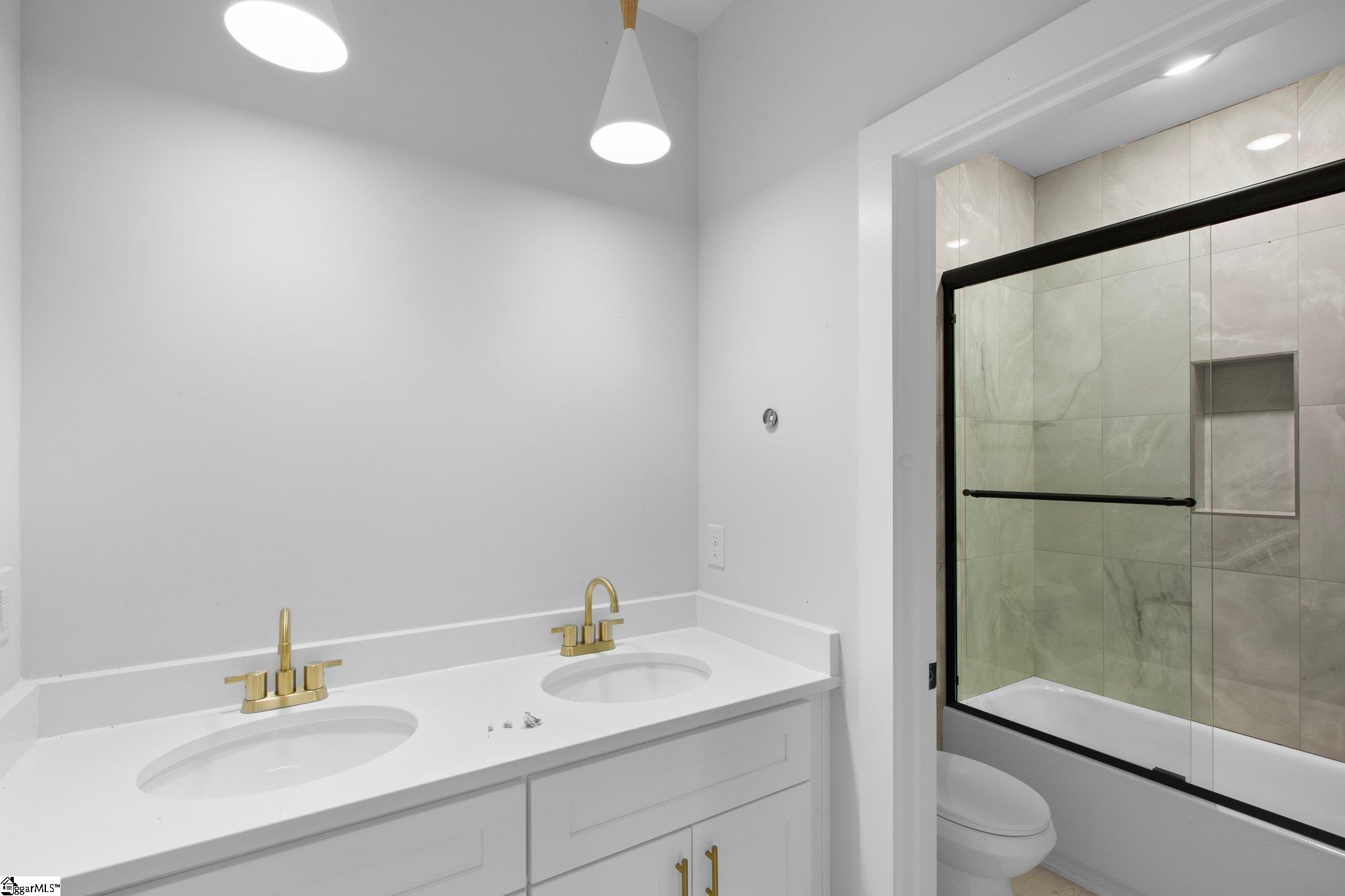 110 Anchor Road Greenville, SC 29617 - Photo 9 of 14 Gallery Image 9