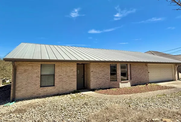 $339,000 | 219 Wedgewood Lane, Kerrville, TX 78028