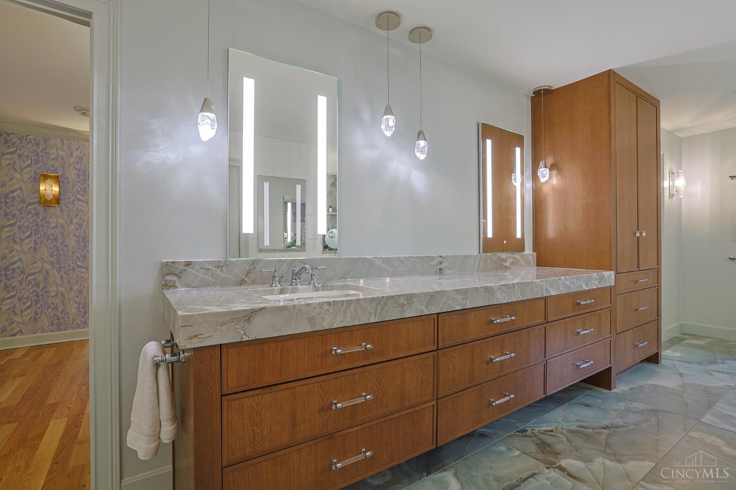 5500 Drake Road Cincinnati, OH 45243 - Photo 66 of 95 Gallery Image 66
