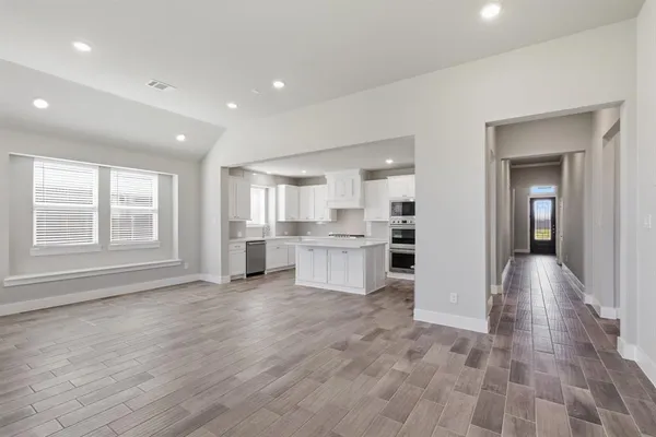 $3,295 | 7016 Capanna Trail, Grand Prairie, TX 75054