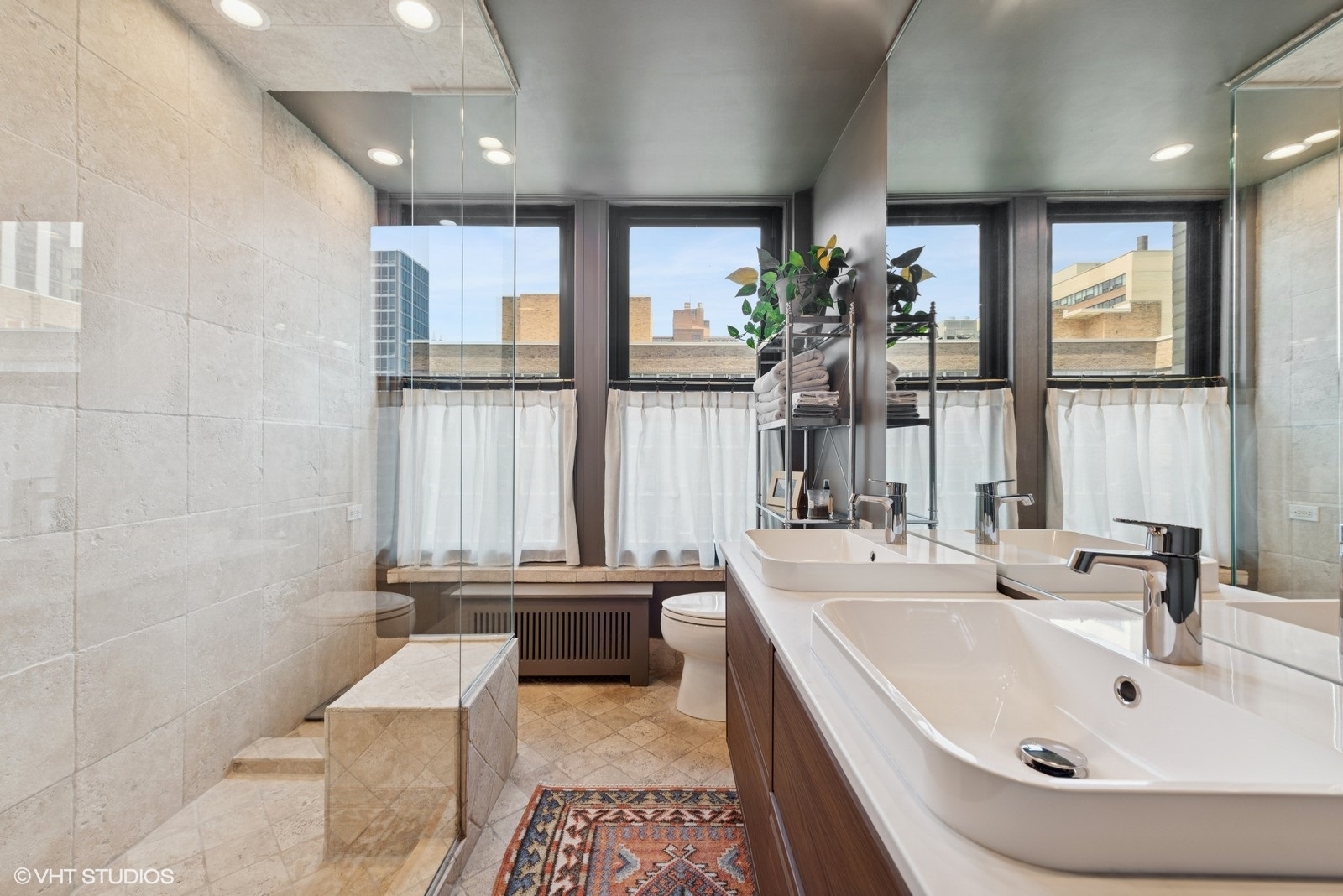 3100 North Sheridan Road, Unit 11D Chicago, IL 60657 - Photo 23 of 36 Gallery Image 23