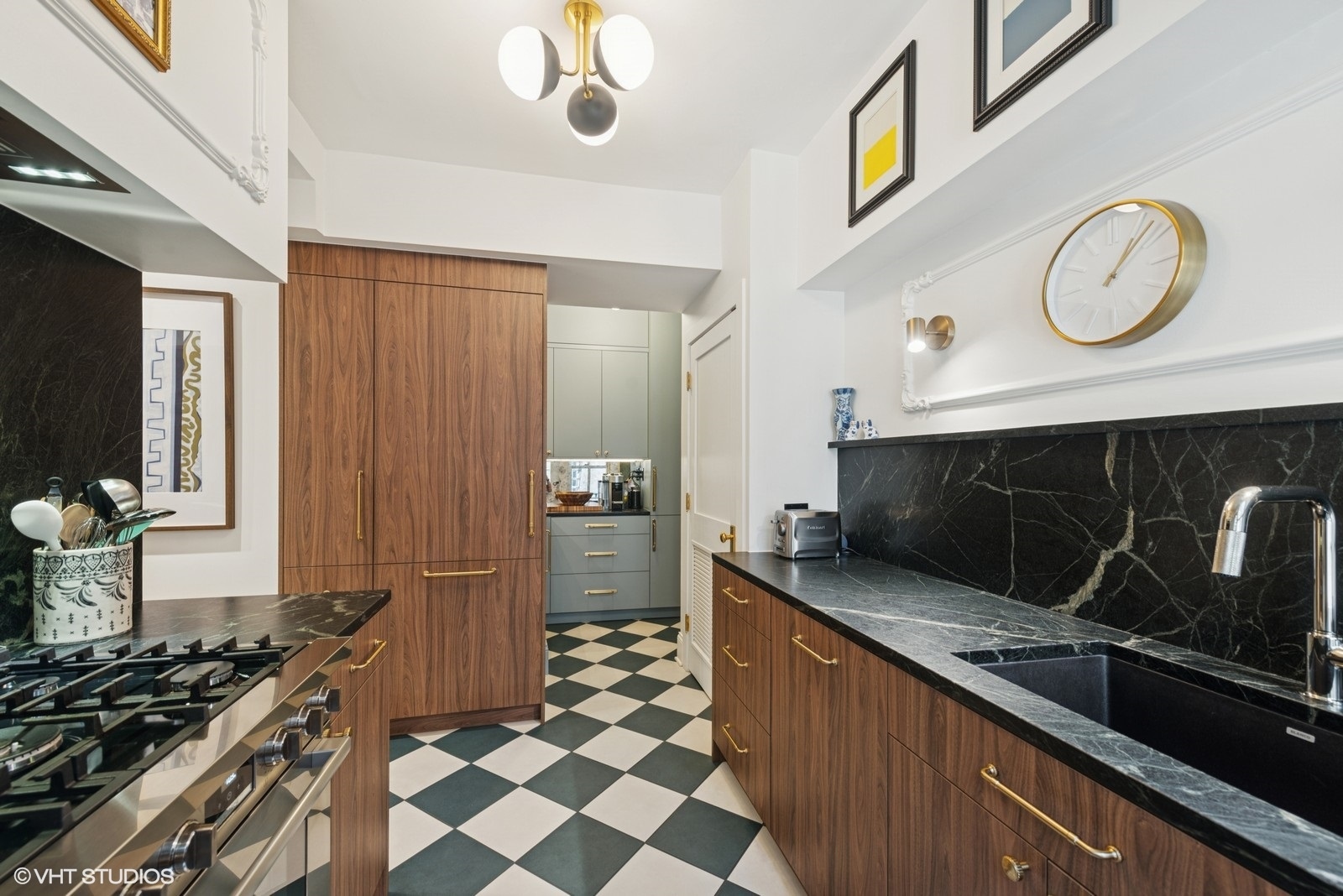 3100 North Sheridan Road, Unit 11D Chicago, IL 60657 - Photo 10 of 36 Gallery Image 10