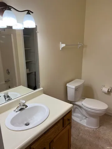 $1,400 | 1368 South College Mall Road, Unit I4, Bloomington, IN 47401