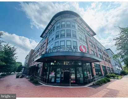 $829,700 | 1711 D Street Southeast, Unit 2, Washington, DC 20003