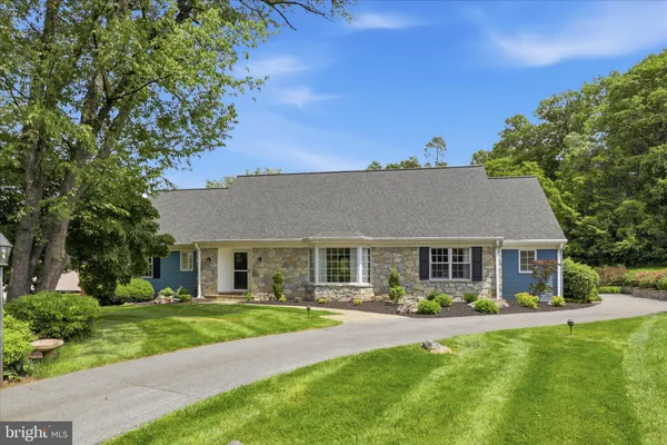 $599,900 | 24 Bentley Lane, Lancaster, PA 17603