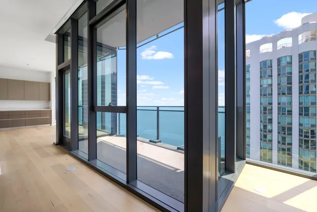 $2,995,000 | 211 North Harbor Drive, Unit 4401, Chicago, IL 60601