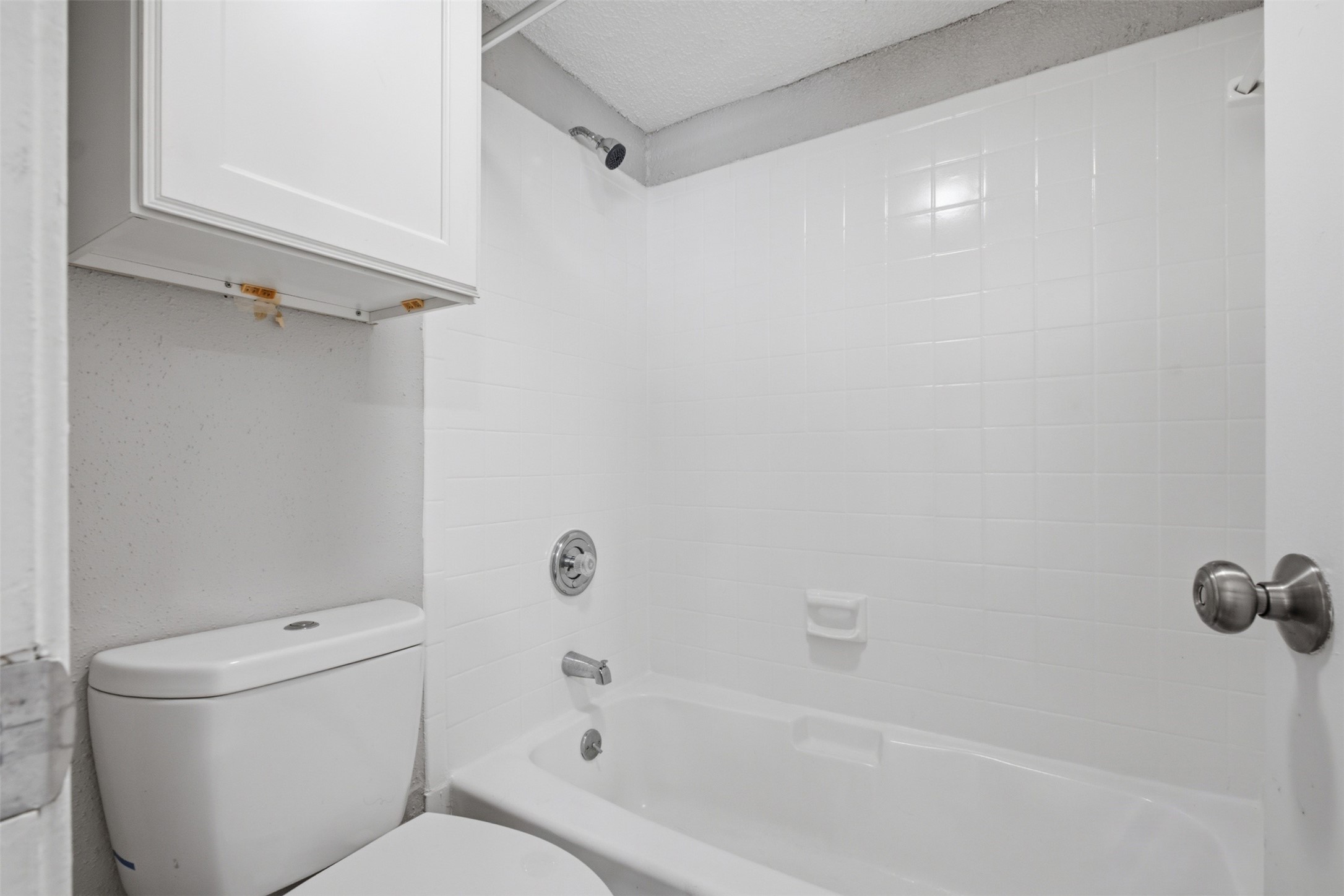 3754 Tanglewilde Street, Unit C3 Houston, TX 77063 - Photo 13 of 29 Gallery Image 13