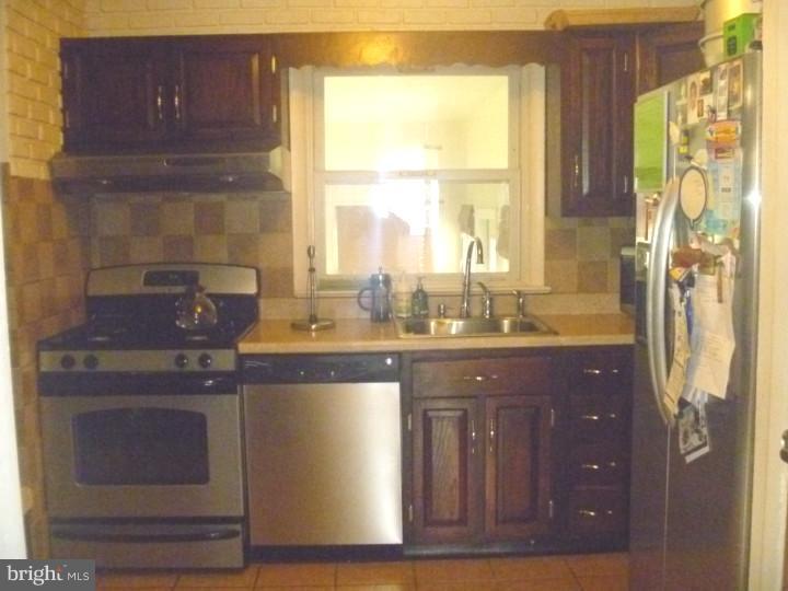115 Miry Brook Road Hamilton Square, NJ 08690 - Photo 3 of 23 Kitchen