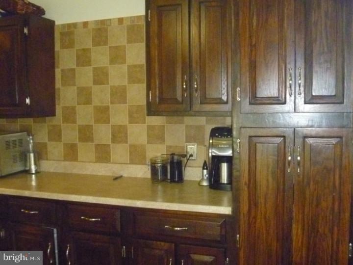 115 Miry Brook Road Hamilton Square, NJ 08690 - Photo 4 of 23 Kitchen