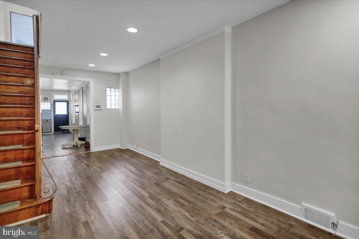 1246 Spring Street Reading, PA 19604 - Photo 3 of 18 Gallery Image 3