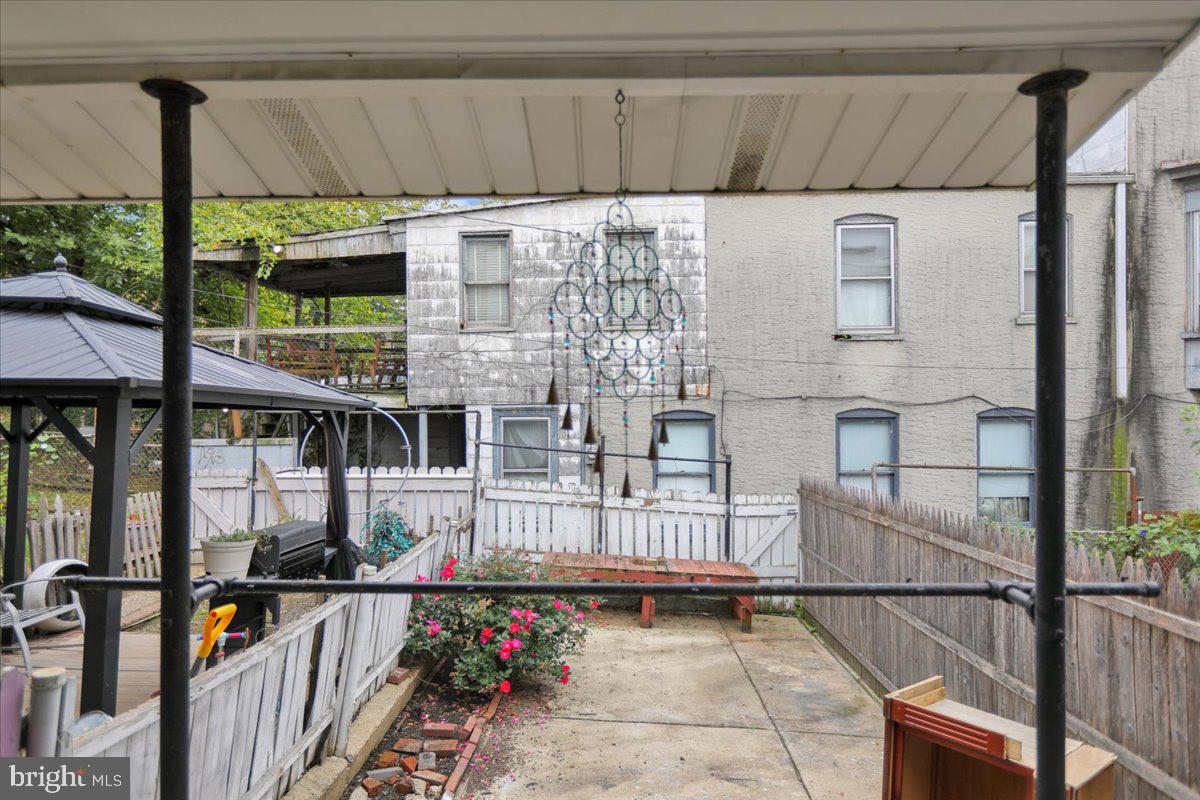 1246 Spring Street Reading, PA 19604 - Photo 8 of 18 Gallery Image 8