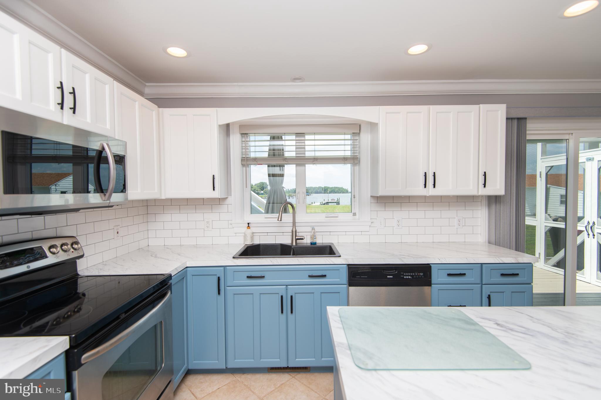 6106 Twin Point Cove Road Cambridge, MD 21613 - Photo 18 of 120 Kitchen with water views