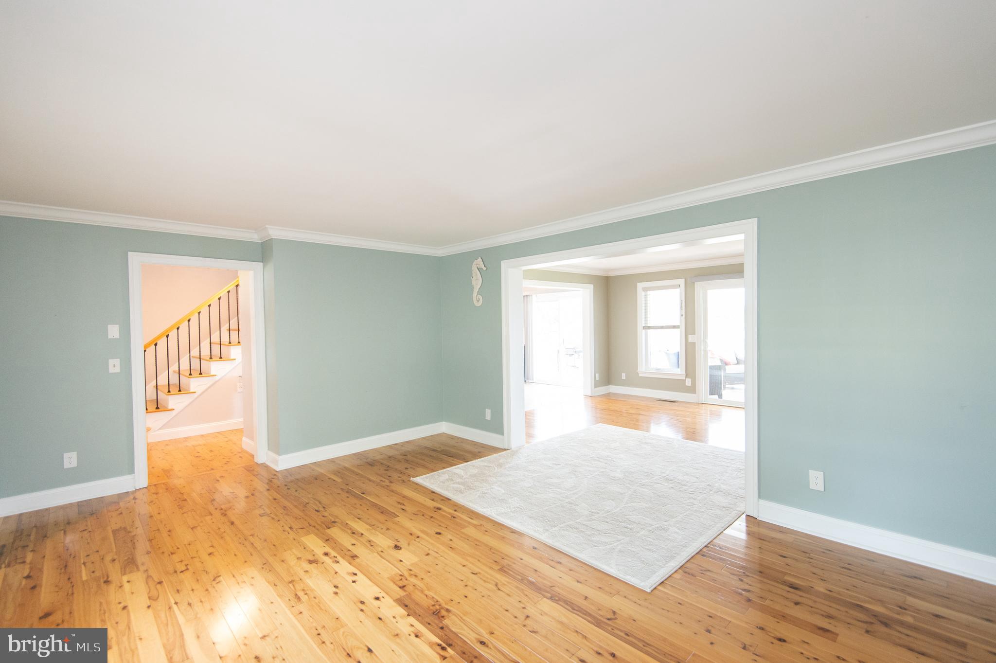 6106 Twin Point Cove Road Cambridge, MD 21613 - Photo 7 of 120 Living Room with Crown Molding